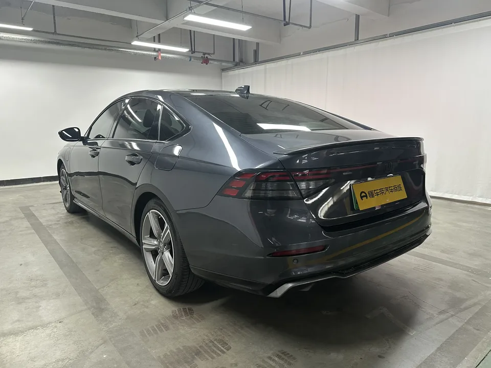 Honda Accord PHEV e:PHEV Premium Edition 2023 — миниатюра 2
