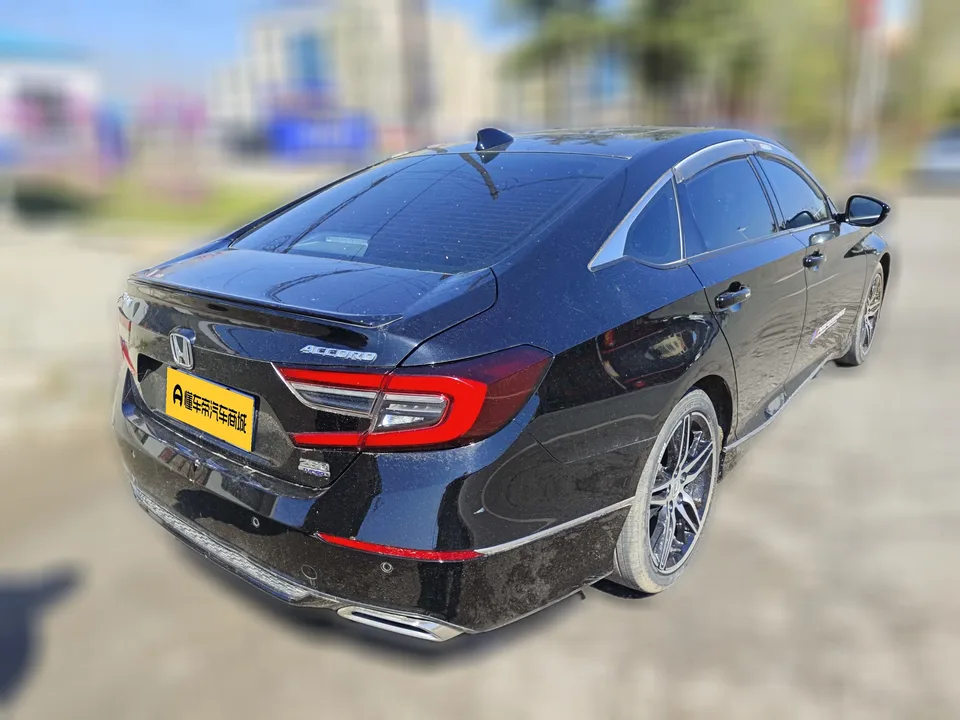 Honda Accord 2022 Accord 260TURBO Fantasy Night Premium Edition 2022 — миниатюра 4