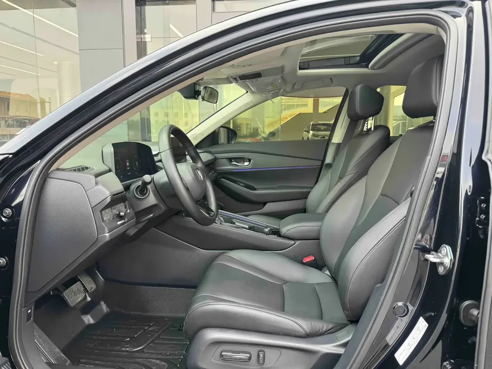 Honda Accord Sports Series Sharp T-Motion 260TURBO Luxury Edition 2025 — миниатюра 5