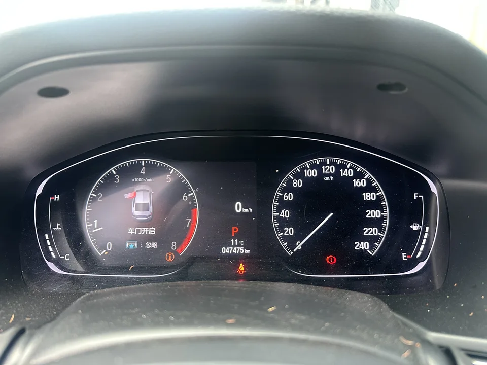 Honda Accord 2022 Accord 260TURBO Fantasy Night Premium Edition 2022 — миниатюра 3