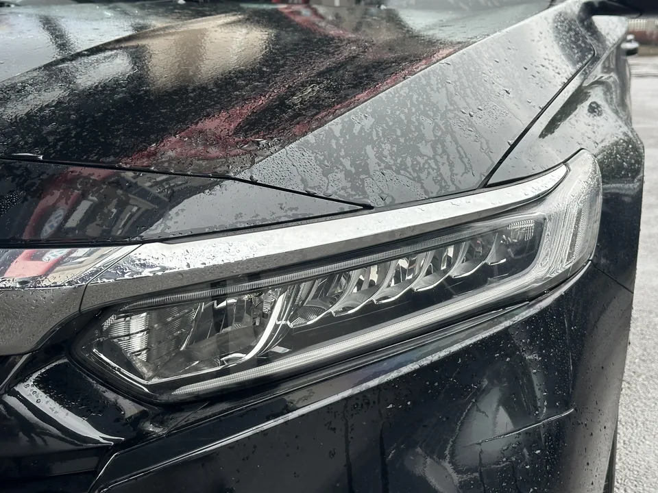 Honda Accord 2022 Accord 260TURBO Fantasy Night Premium Edition 2022 — миниатюра 5