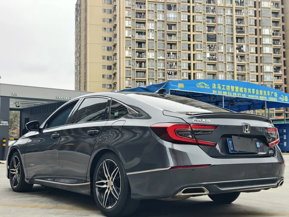 Honda Accord 2022 Accord 260TURBO Fantasy Night Premium Edition 2022 — миниатюра 4