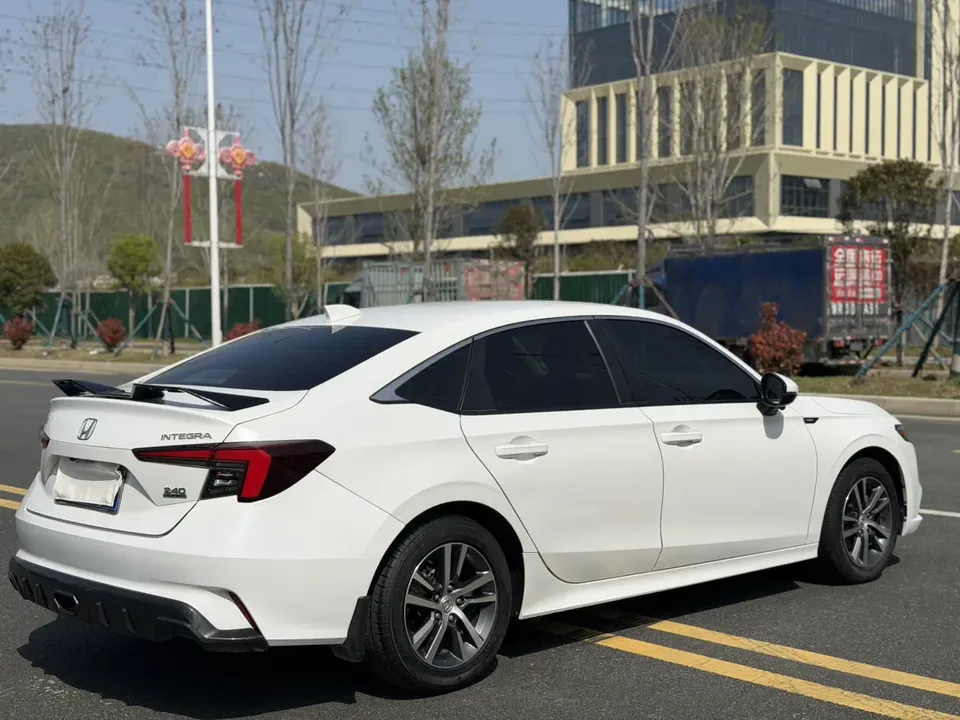 Honda Integra 240TURBO CVT Technology Edition 2023 — миниатюра 2