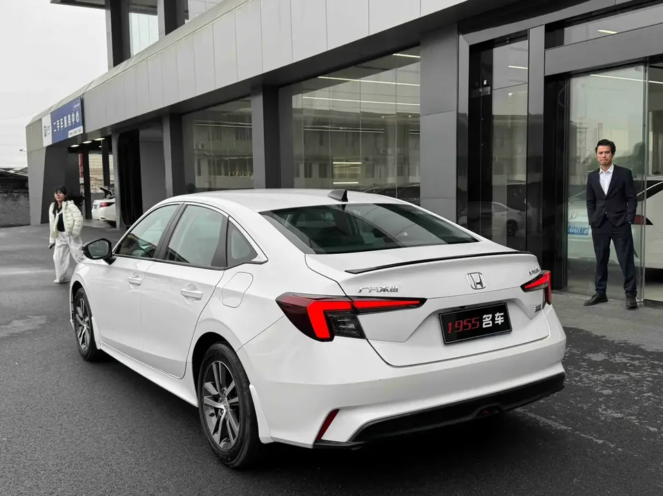 Honda Integra 240TURBO CVT Leading Edition 2024 — миниатюра 4