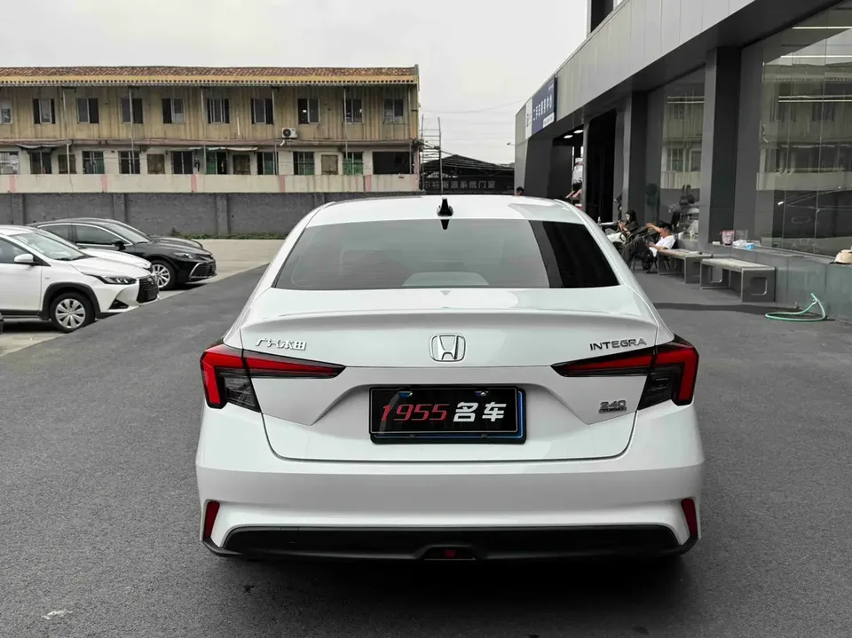 Honda Integra 240TURBO CVT Technology Edition 2024 — миниатюра 2