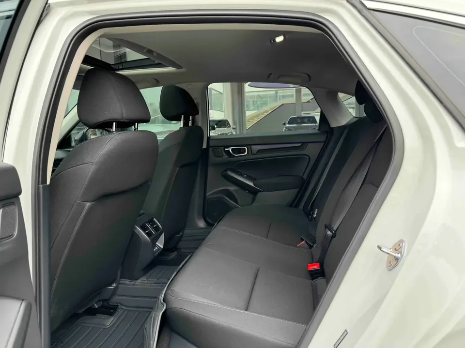 Honda Integra 240TURBO CVT Technology Edition 2024 — миниатюра 3