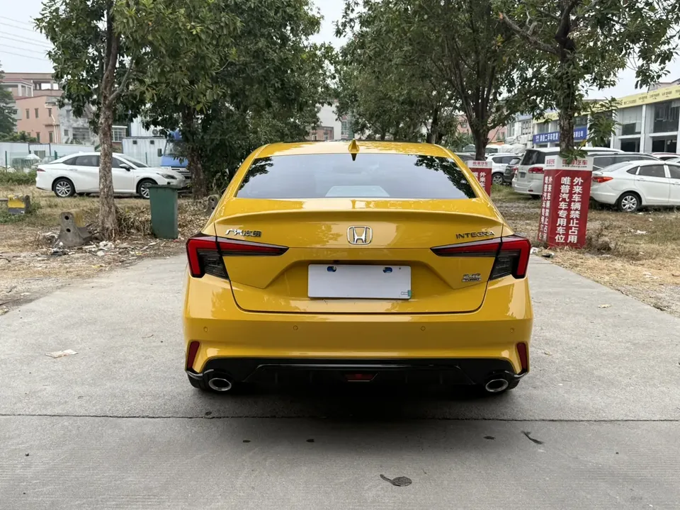 Honda Integra Stylish 2022 240TURBO CVT Exclusive Edition 2022 — миниатюра 2