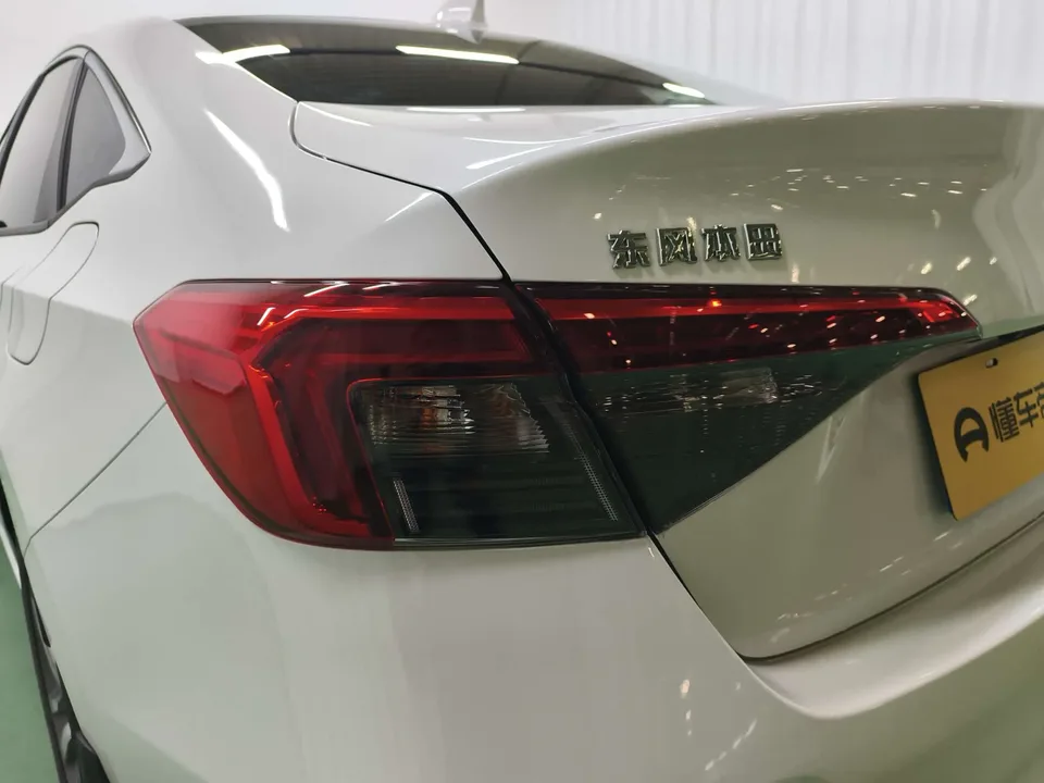 Honda CIVIC Civic 2022 240TURBO CVT Dynamic Edition 2025 — thumbnail 3