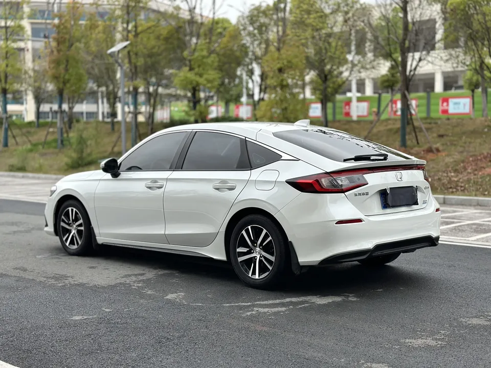 Honda CIVIC 2023 Civic HATCHBACK 240TURBO CVT Extreme Edition 2023 — миниатюра 4