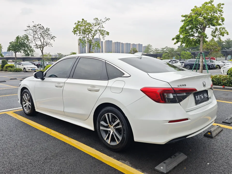 Honda CIVIC Civic 240TURBO CVT Dynamic C-position Customer Special Edition 2022 — миниатюра 2
