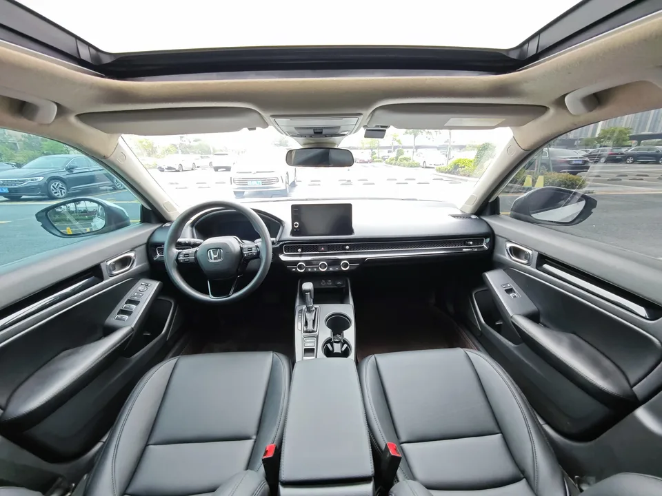 Honda CIVIC Civic 240TURBO CVT Dynamic C-position Customer Special Edition 2022 — миниатюра 4