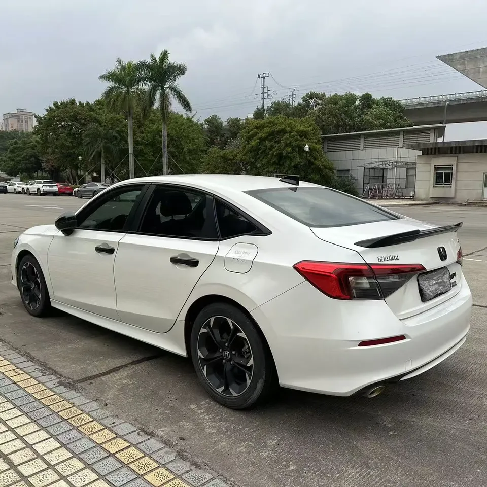 Honda CIVIC 2022 Civic 240TURBO CVT Dynamic Edition 2022 — миниатюра 4