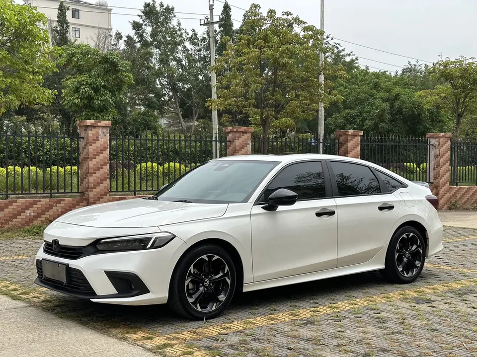 Honda CIVIC 2024