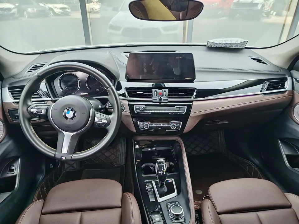 BMW X2 BMW X2 2023 sDrive25i M Sport Night Edition 2023 — миниатюра 3