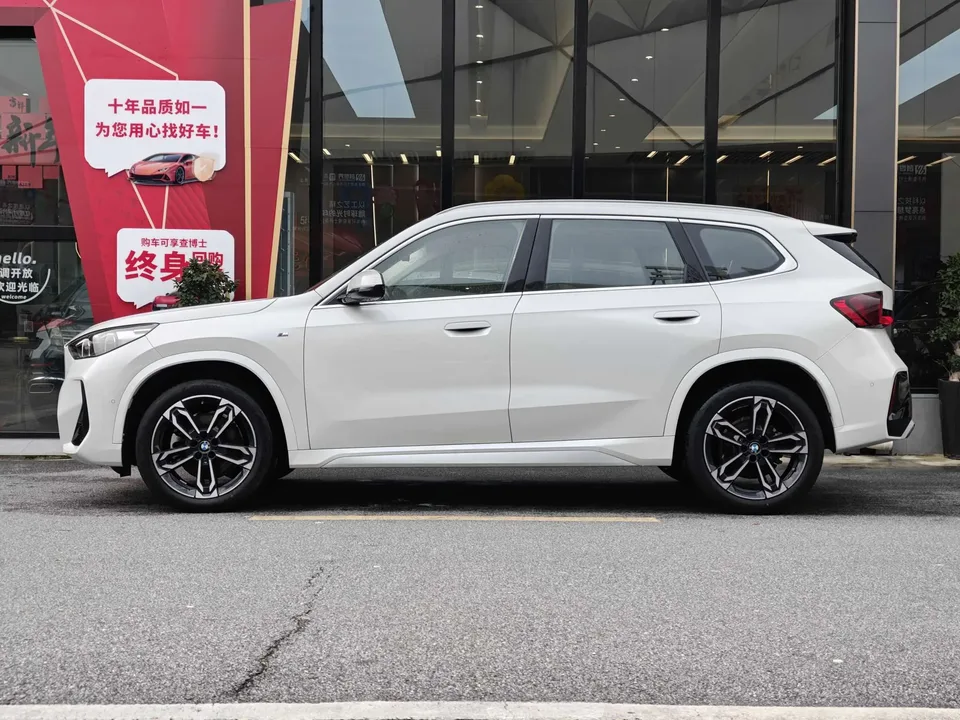 BMW X1 sDrive25Li M Sport Package 2024 — миниатюра 4