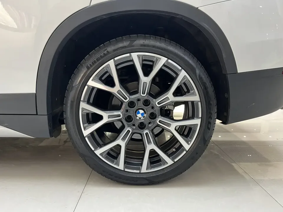 BMW X1 BMW X1 2022 xDrive25Li Exclusive Model 2022 — миниатюра 2