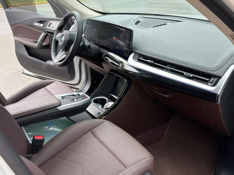 BMW X1 BMW X1 2023 sDrive25Li M Sport Package 2023 — thumbnail 3