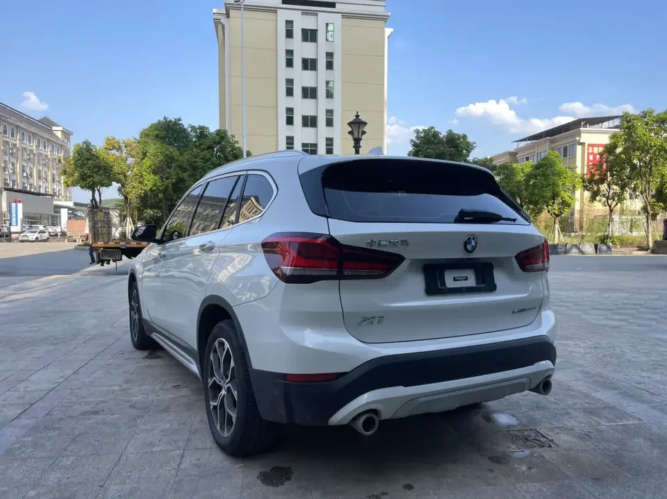 BMW X1 BMW X1 2022 sDrive20Li Exclusive Model 2022 — миниатюра 4