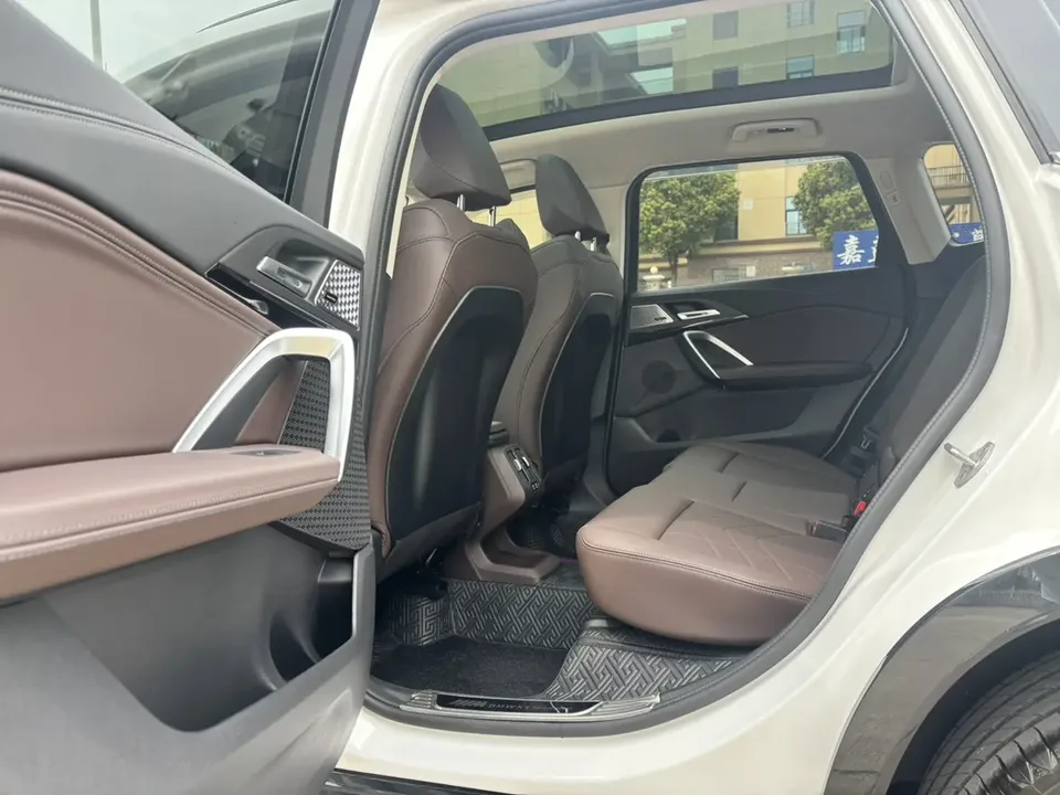 BMW X1 BMW X1 2025 sDrive25Li X Design Package 2025 — миниатюра 4