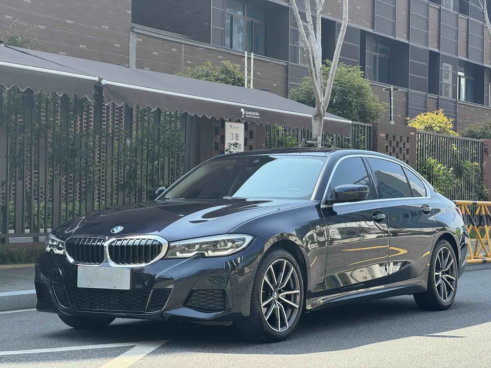 BMW 3 Series 2022
