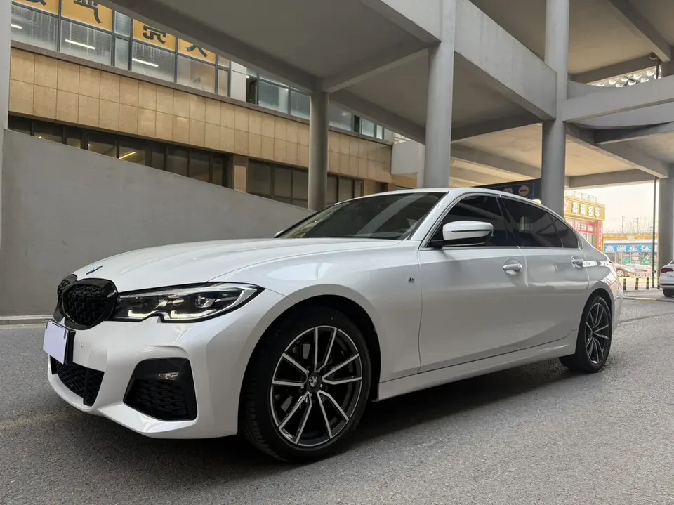 BMW 3 Series 2022