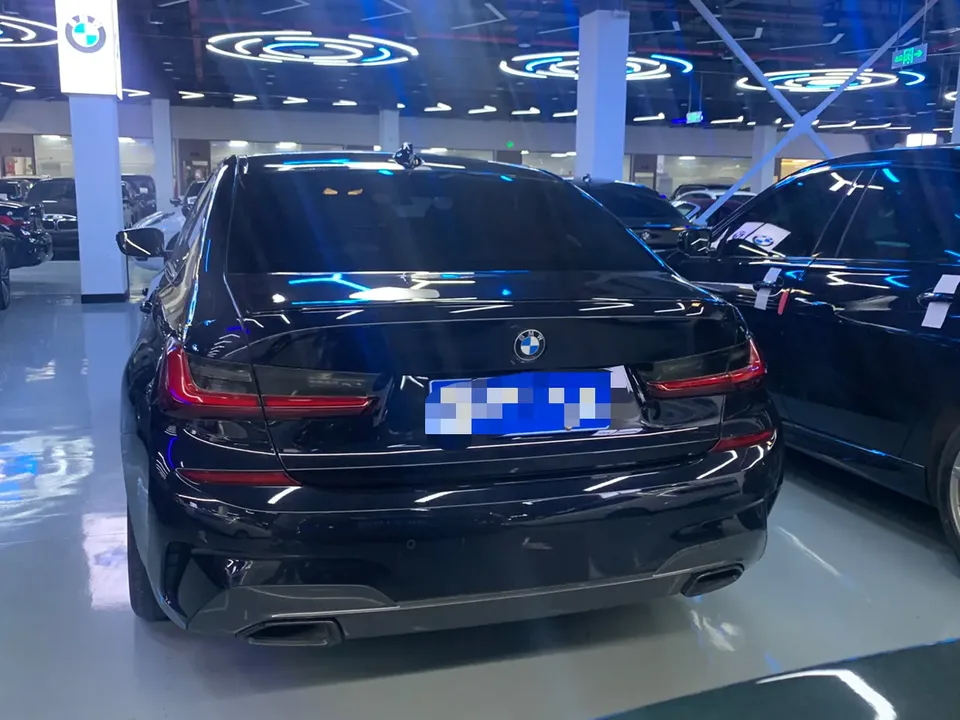 BMW 3 Series facelift 325i M Sport Night Edition 2022 — миниатюра 2