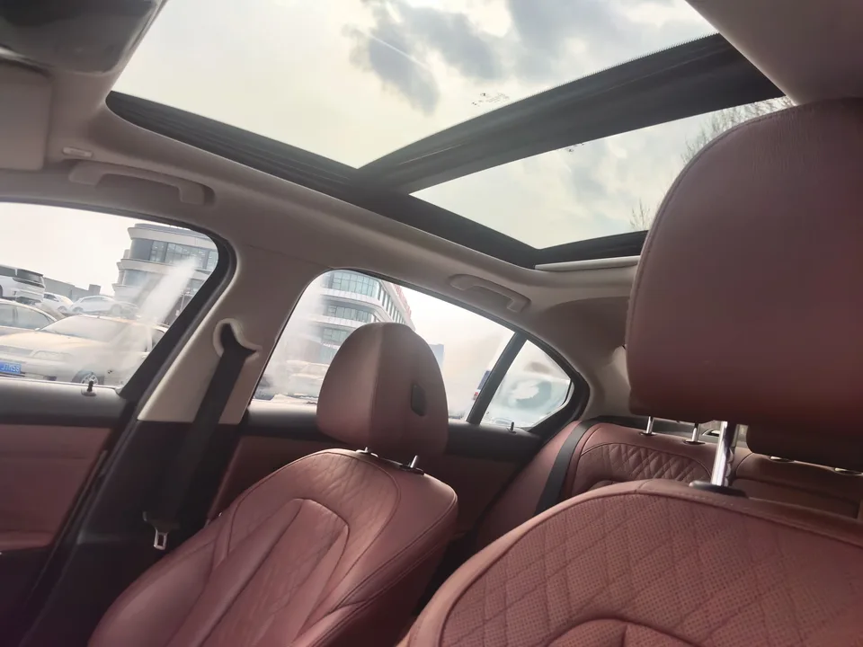 BMW 3 Series BMW 3 Series 2023 320Li M Sport Package 2023 — миниатюра 5