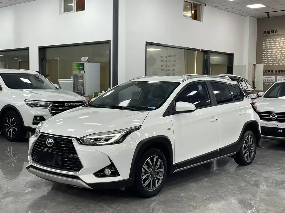 Toyota Yaris L 2022