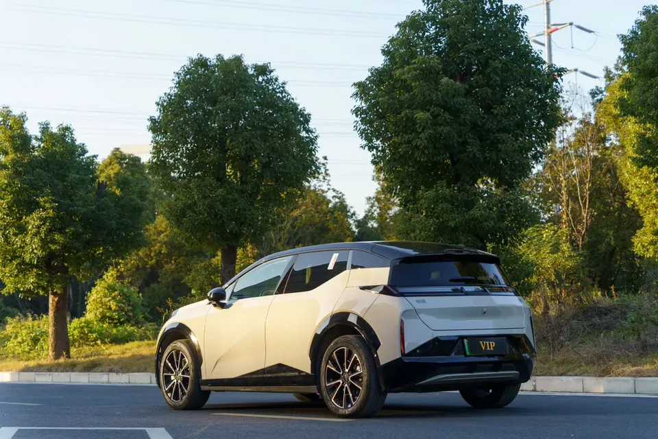 Zeekr X ZEEKR X 2025 four-seat rear-wheel drive cube version 2024 — миниатюра 2