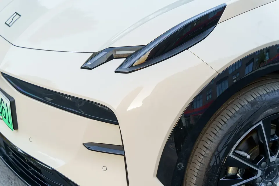 Zeekr X ZEEKR X 2025 four-seat rear-wheel drive cube version 2024 — миниатюра 3