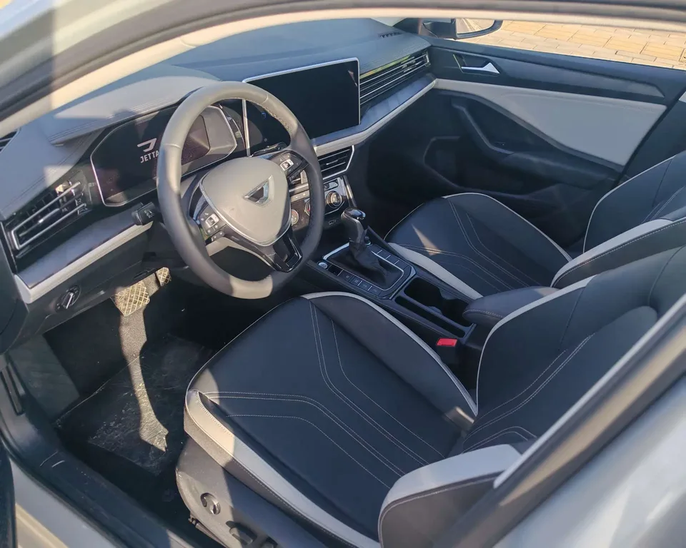 Jetta VA7 1.4T First Come First Served Edition 2025 — миниатюра 5