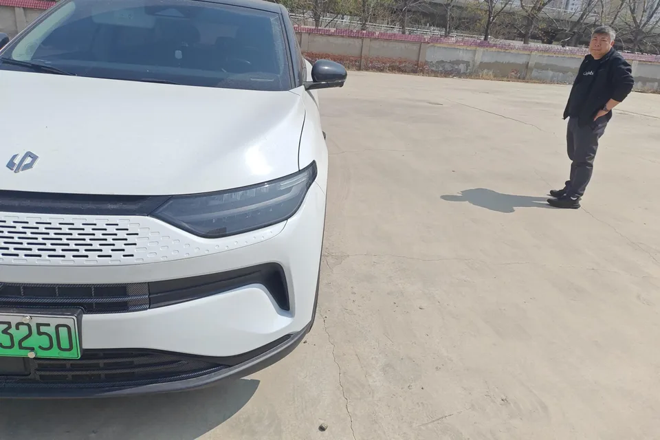 Leapmotor Zero running C11 Extended Range 300 Comfort Edition 2024 — миниатюра 4