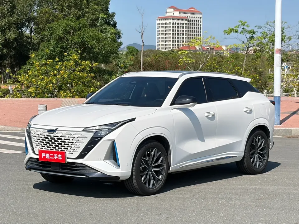 Oshan Changan Auchan Z6 iDD new energy 2023