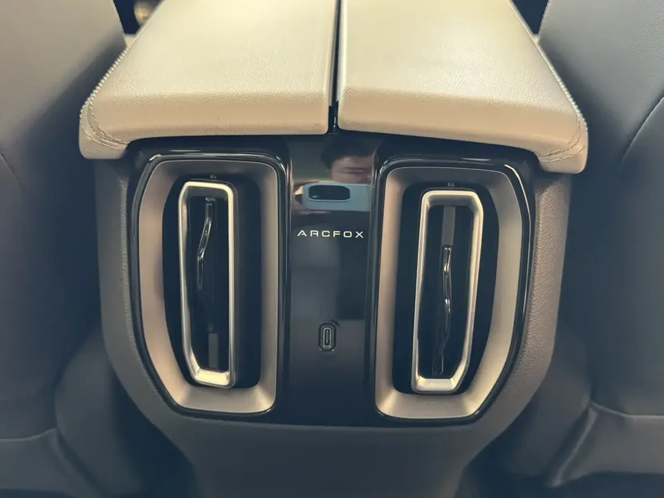 ARCFOX Extreme Fox JiFox Alpha S5 708MAX 200kW 2024 — миниатюра 3