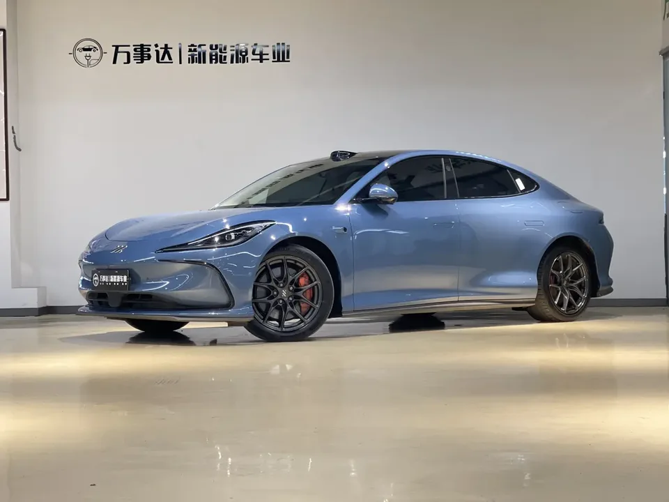 Zhiji L6 2025
