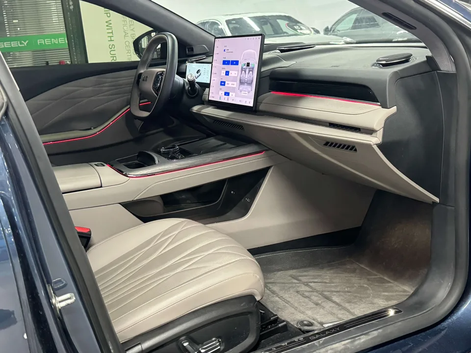 Geely Galaxy Star 8 PHEV 130km EM-P Starship Edition 2025 — миниатюра 3
