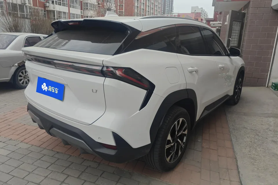 Geely Galaxy L7 1.5T DHT 55km PRO 2024 — миниатюра 3