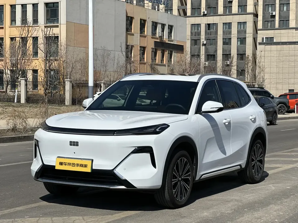 Geely Galaxy Starship 7 EM-i 2025