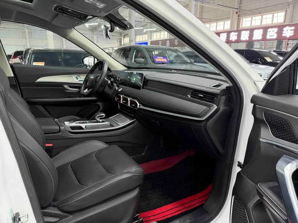 Jetour Jietu X70 PLUS JETOUR X70 PLUS 2023 1.5T DCT Brave PLUS 5-seater 2023 — миниатюра 3