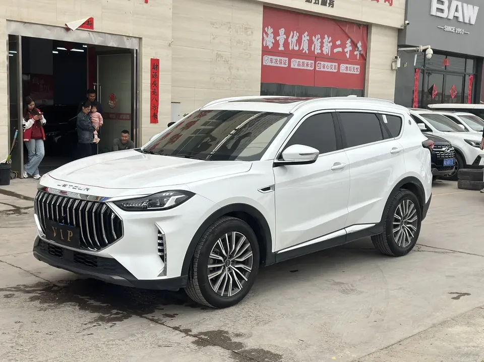 Jetour Jietu X70 PLUS Jietu X70 PLUS 2025 Champion Edition 1.5T DCT Champion MAX+ 5 Seaters 2025 — photo 1, buy with delivery to Moscow