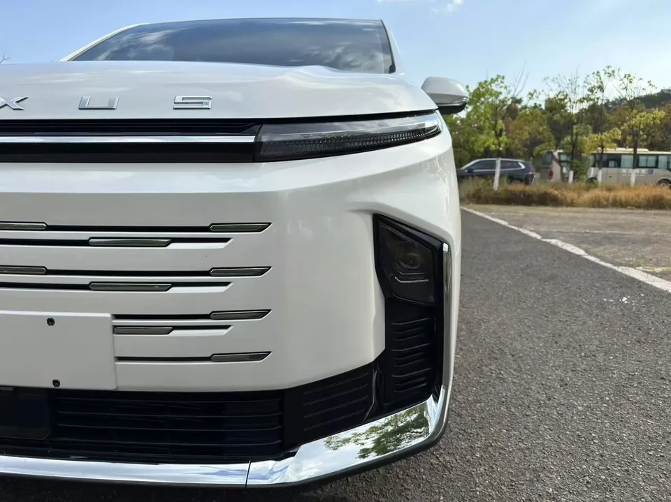 Datong Maxus G50 MAX 1.5T Automatic Luxury Edition 2025 — миниатюра 3