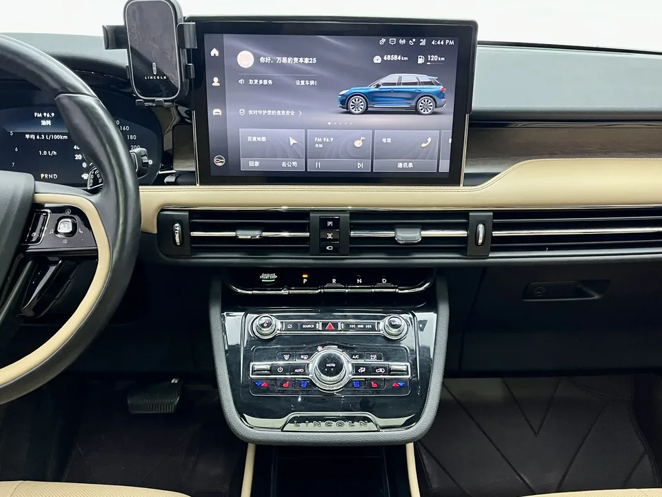 Lincoln Adventurer facelift 2.0T two-wheel drive exclusive version 2022 — миниатюра 4