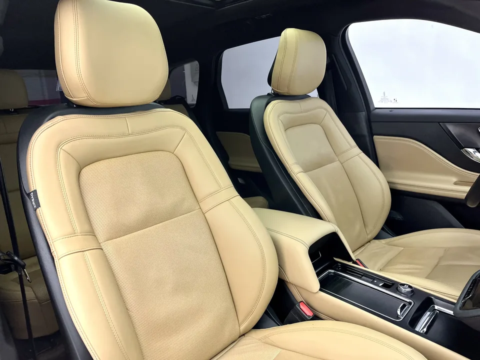 Lincoln Adventurer facelift 2.0T two-wheel drive exclusive version 2022 — миниатюра 5