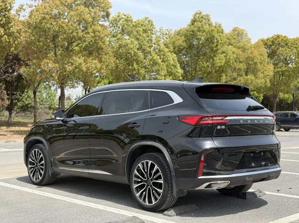 Exeed TXL Xingtu Lingyun 2023 Lingyun 400T 4WD Star Edition 2023 — миниатюра 2
