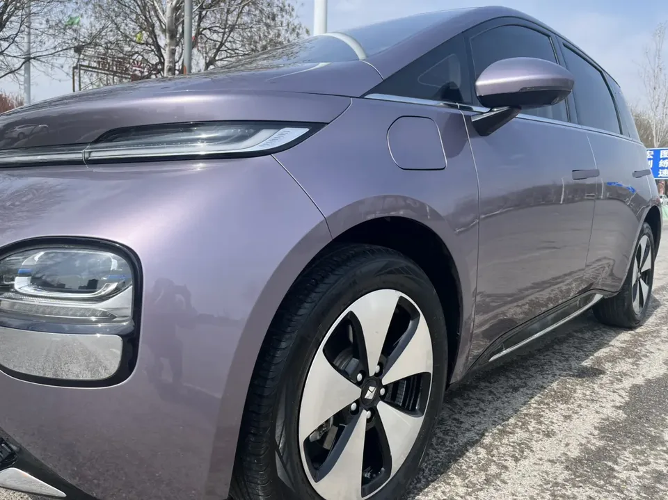 Baojun clouds 460 Max 2024 — миниатюра 3