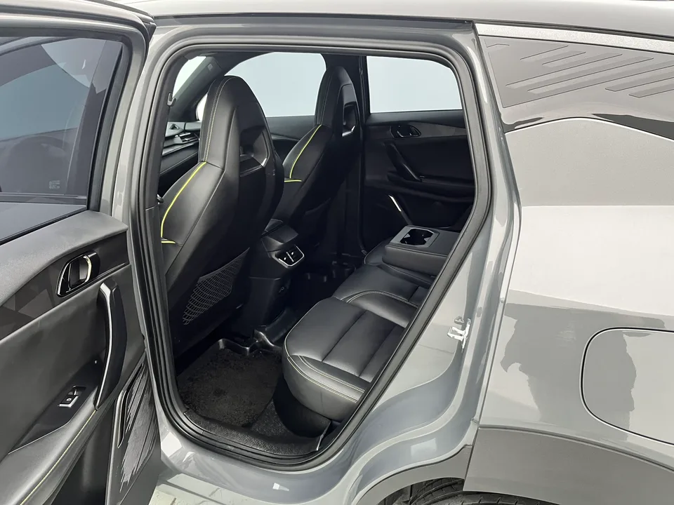 Lynk & Co 06 Lynk & Co 06 2023 Remix 1.5T Halo 2023 — миниатюра 4