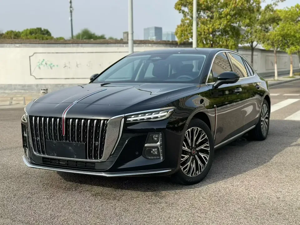Hongqi H5 2025