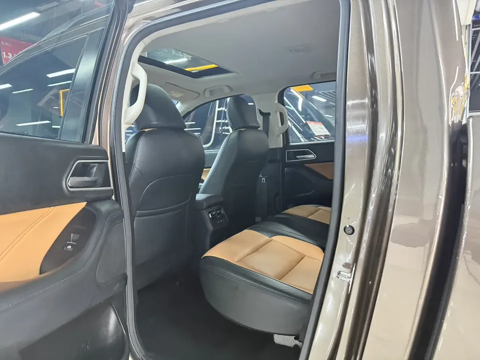 Great Wall gun passenger version 2.0T gasoline automatic four-wheel drive exclusive model GW4C20B 2023 — миниатюра 3