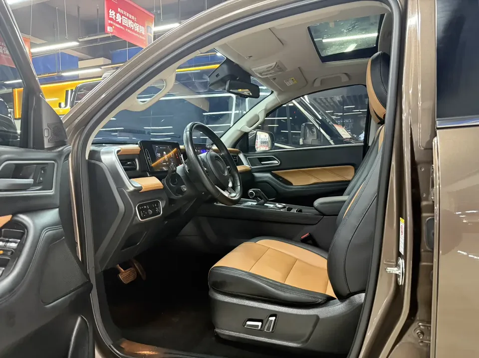 Great Wall gun passenger version 2.0T gasoline automatic four-wheel drive exclusive model GW4C20B 2023 — миниатюра 5