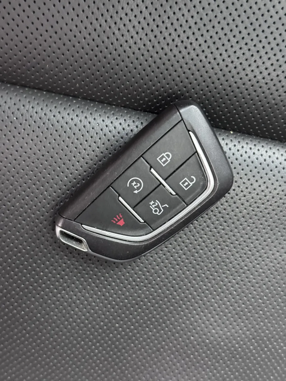 Cadillac CT5 28T Luxury Standard Edition 2022 — миниатюра 3